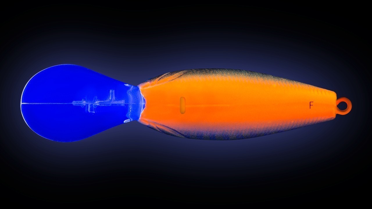 Воблер Strike Pro Cranky Deep 40 613-713 Black Back Smoked OB 4,6 гр   EG-164L#613-713 — крупный план
	                                    1