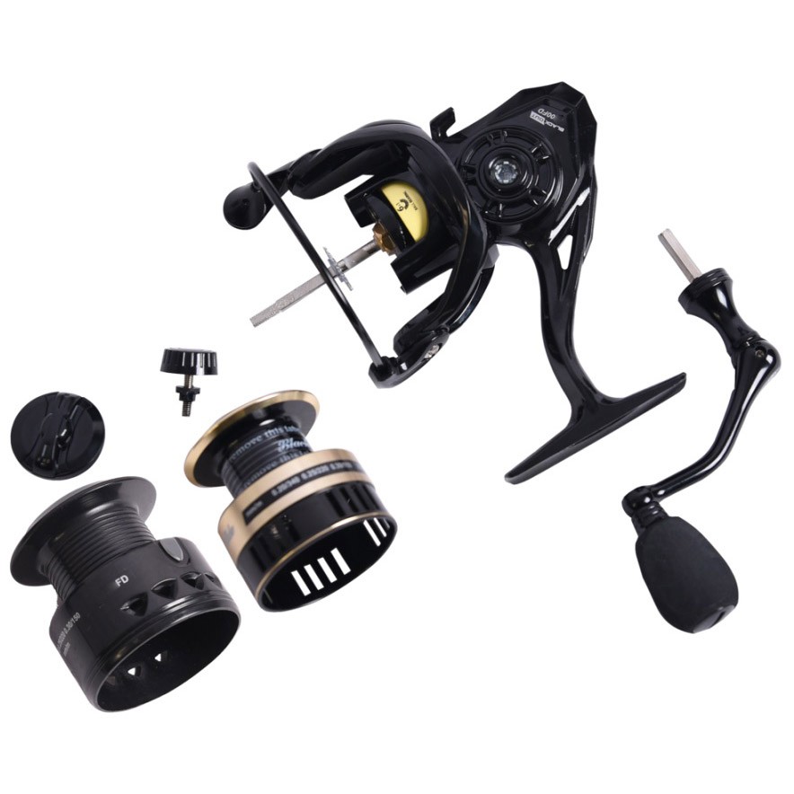 Катушка Black Side Blackout 2500FD    BSBO2500FD — крупный план
	                                    3