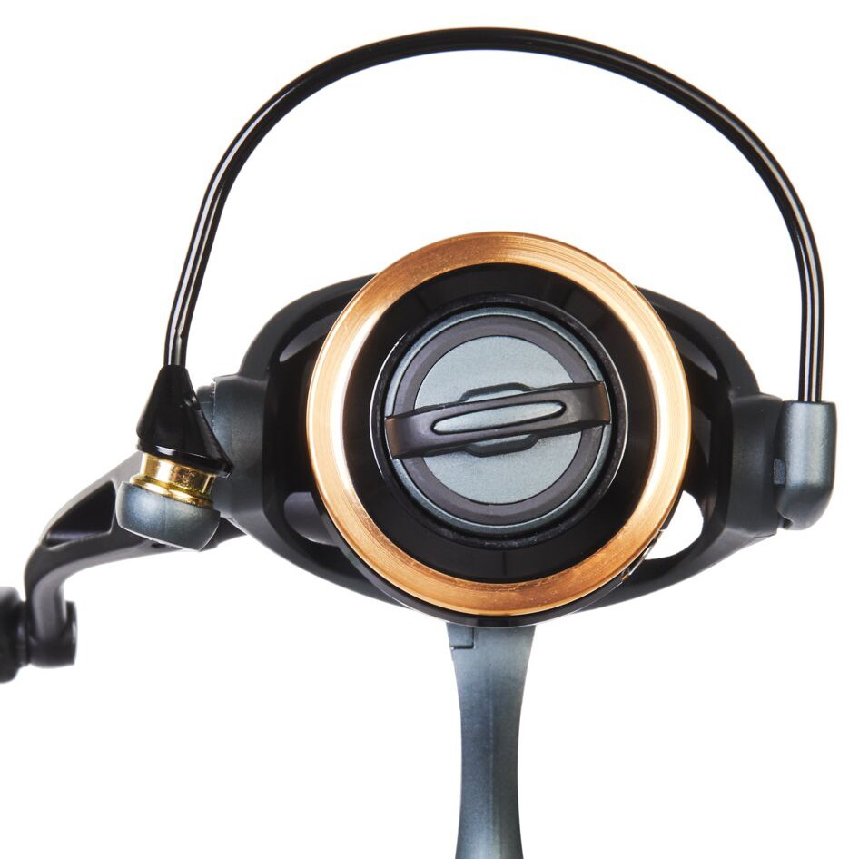 Катушка Salmo Elite Heavy Jig 8 4500FD  19  9145FD — крупный план
	                                    7