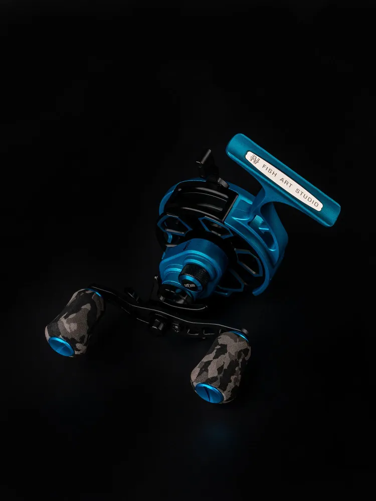 Катушка Relax Frozen Gen2 Matte 25  FRRM2 — крупный план
	                                    5