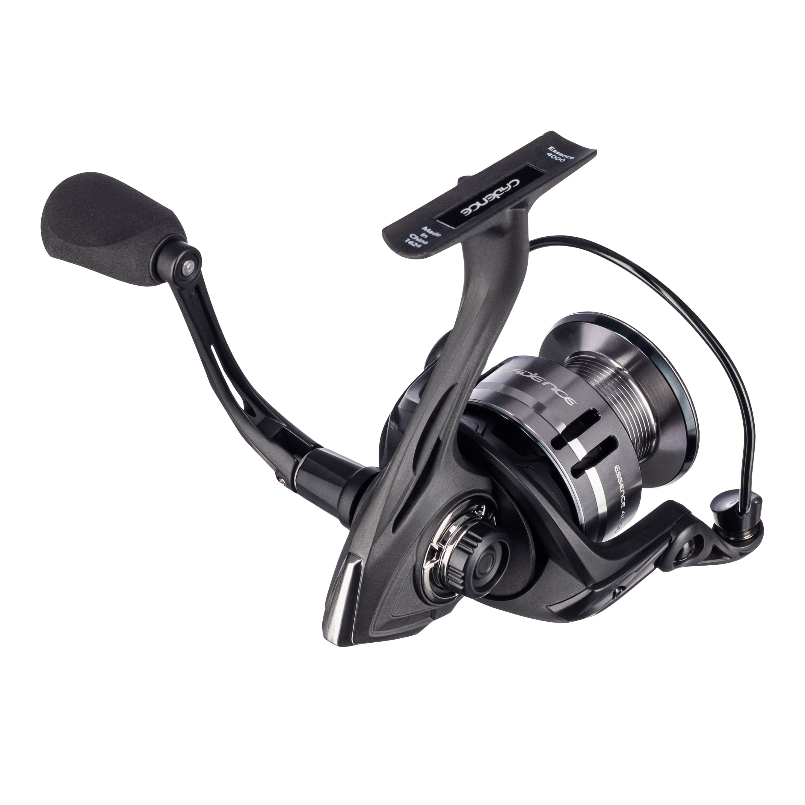 Катушка Cadence Essence 2000 MG — крупный план
	                                    3