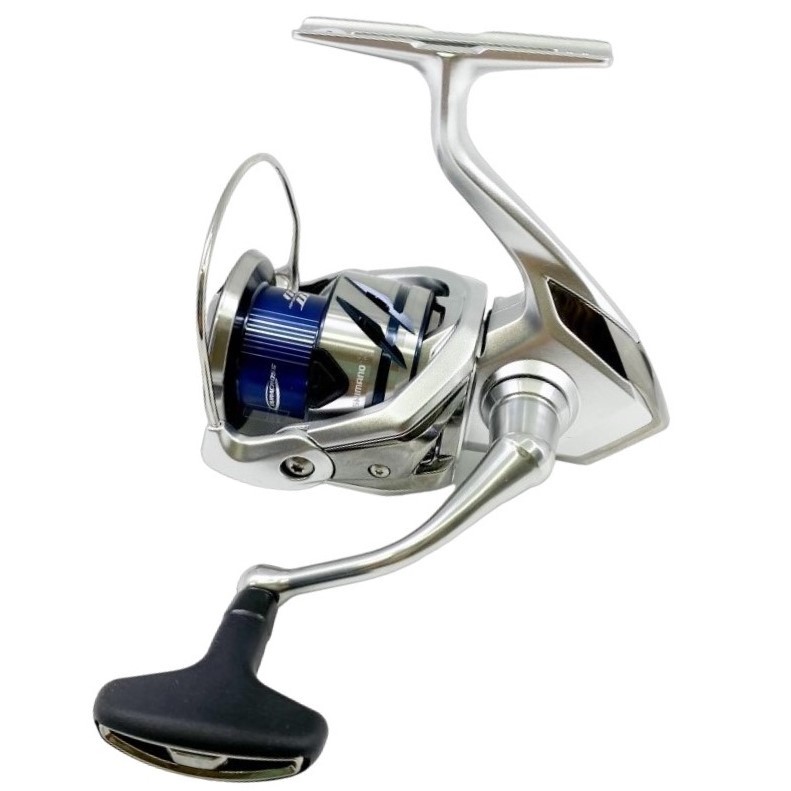 Катушка Shimano Stradic C3000  23 — крупный план
	                                    2