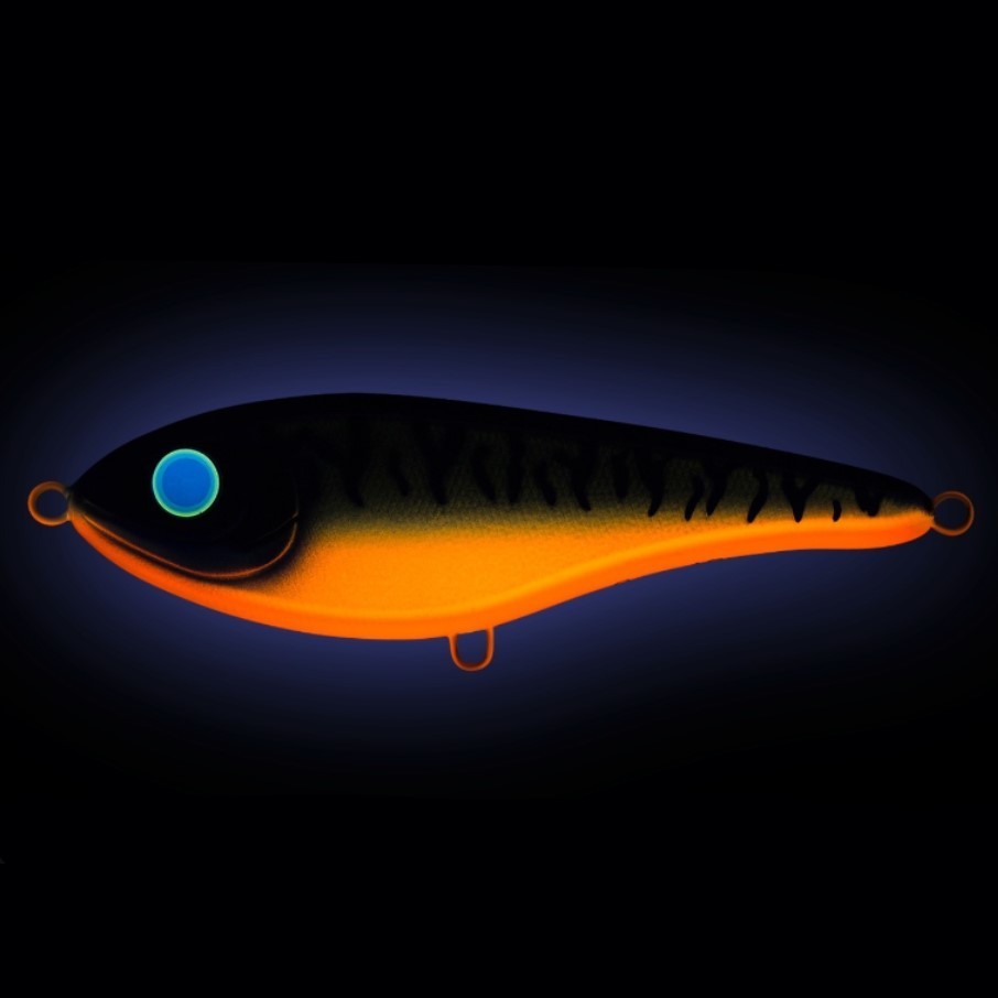 Воблер Strike Pro Buster Jerk II Shallow Runner C622F 37 гр Wolf Color  EG-049#C622F — крупный план
	                                    1