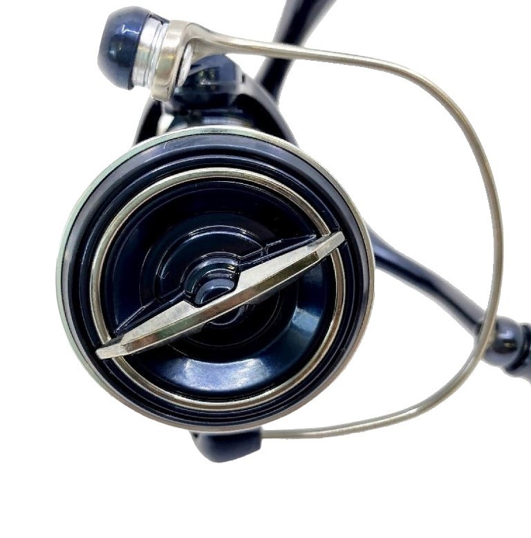 Катушка Shimano Twin Power XD C3000HG  21 — крупный план
	                                    3