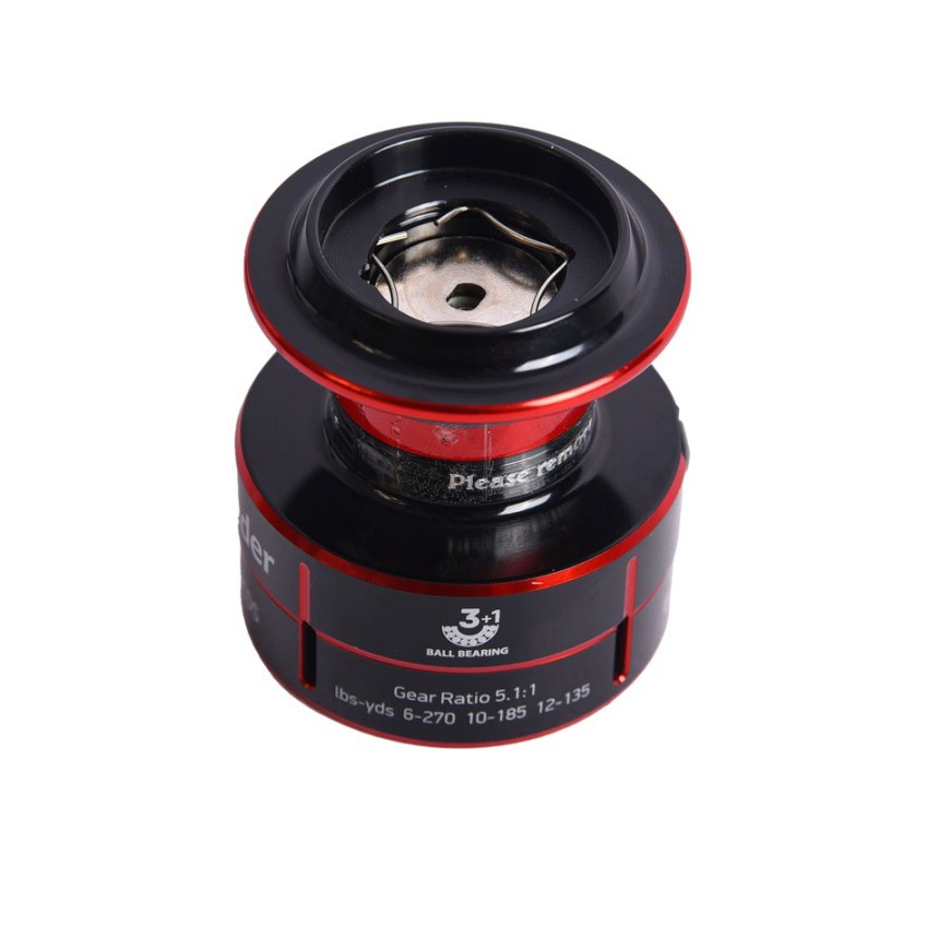 Катушка Black Side Pro Feeder 3000CDS    BSPF3000CDS — крупный план
	                                    1