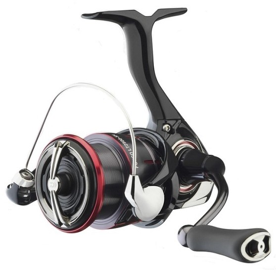 Катушка Daiwa Fuego LT4000-CP  23  10006-005 — крупный план
	                                    1