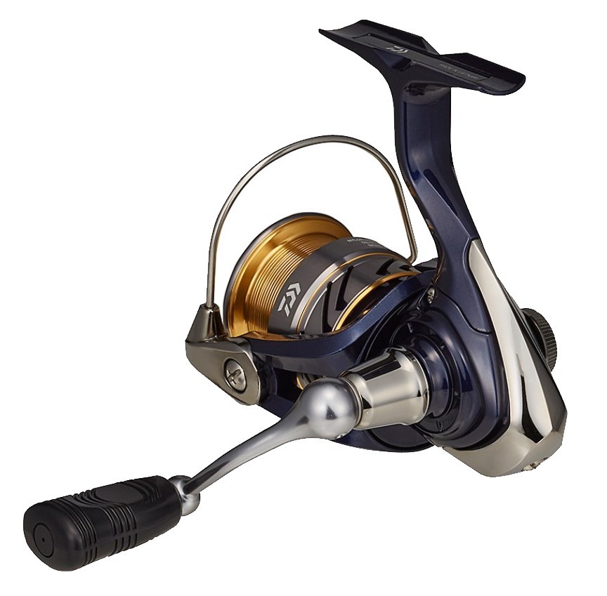 Катушка Daiwa Crest LT2500  20 — крупный план
	                                    3