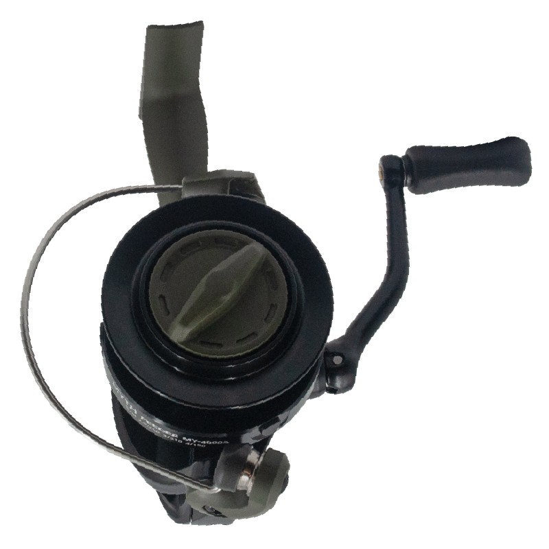 Катушка Okuma Myth Feeder 4000    MY-4000A — крупный план
	                                    2
