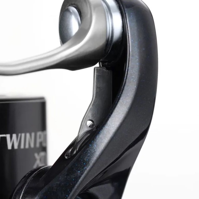 Катушка Shimano Twin Power XD 4000PG  25 — крупный план
	                                    2