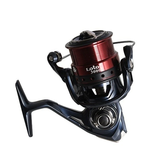 Катушка Maximus Lotos 2500    ML2500 — крупный план
	                                    4