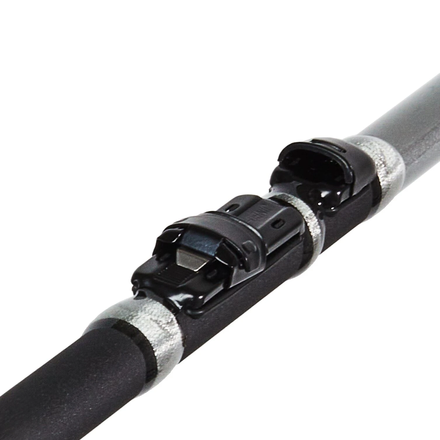 Болонское Удилище Salmo Diamond Bolognese Medium M 400 см     2250-400 — крупный план
	                                    1