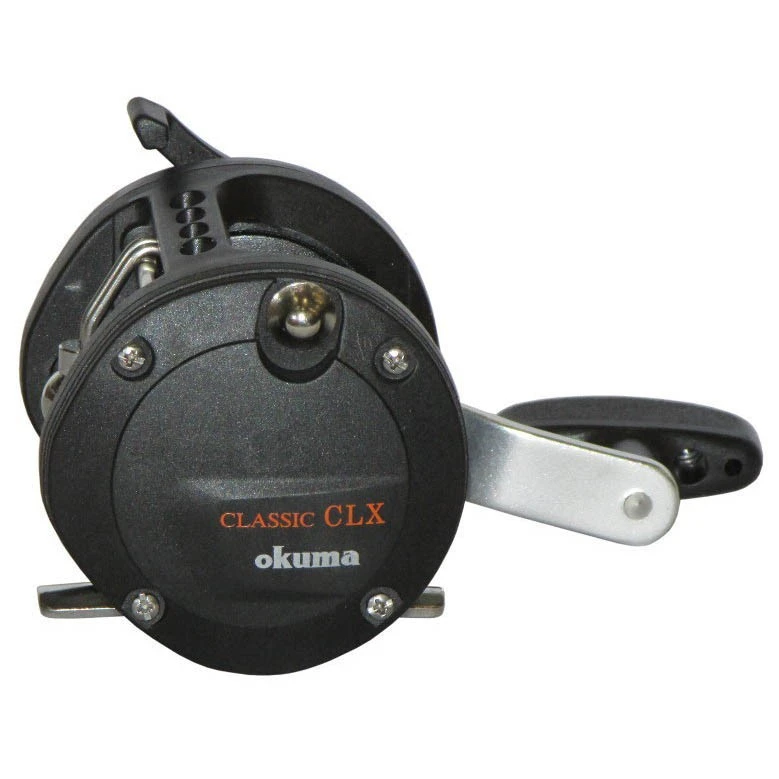 Катушка Okuma New Classic CLX 450La  Right Hand 21  CLX-450La — крупный план
	                                    1