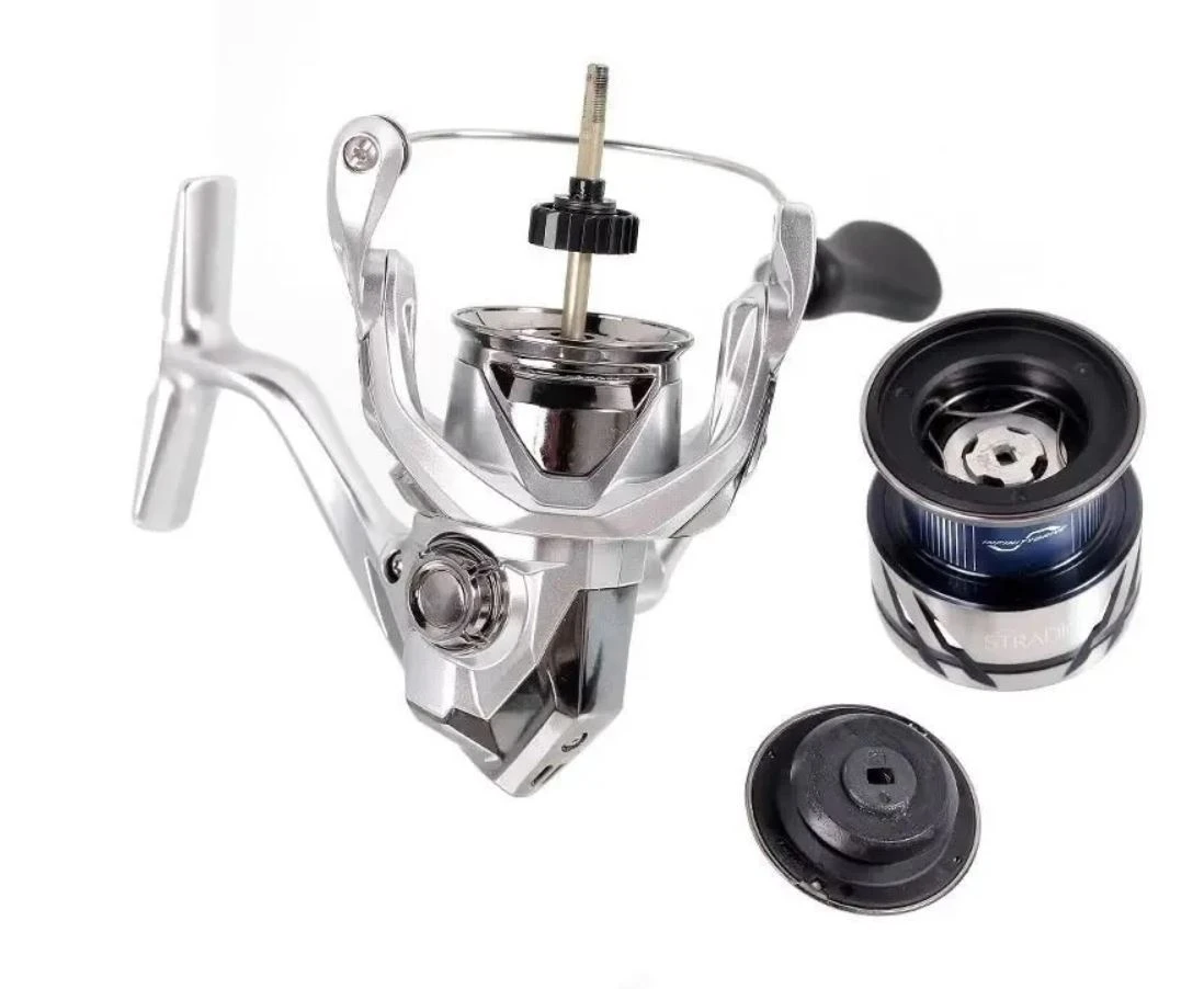 Катушка Shimano Stradic 2500  23 — крупный план
	                                    1