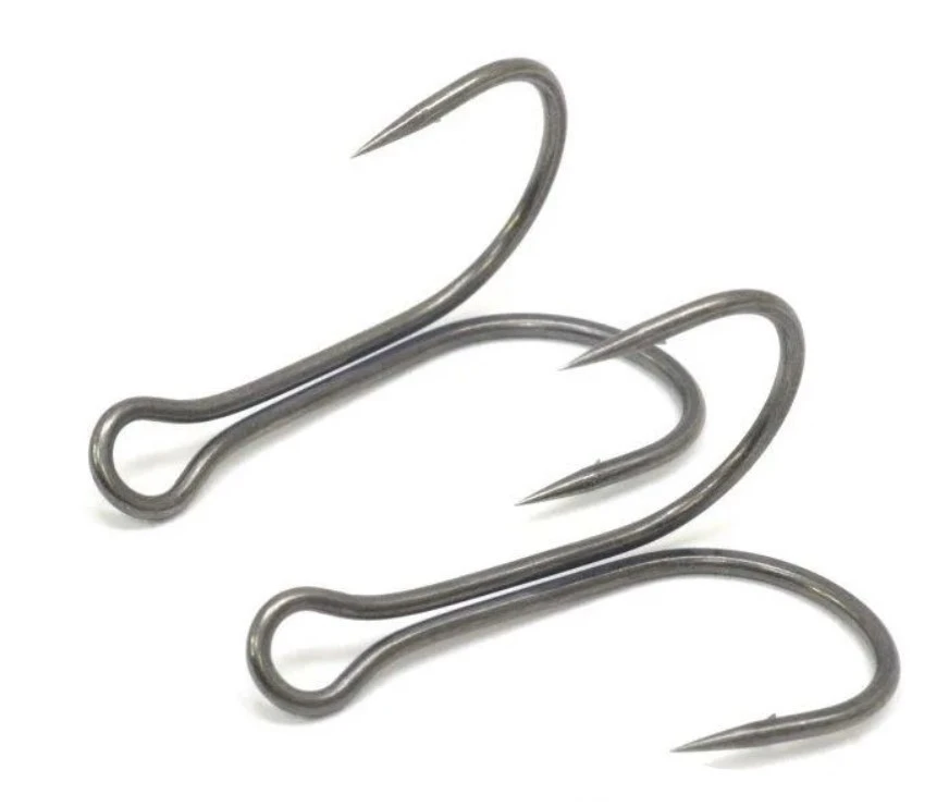 Крючок Двойной Ryugi Pierce Double W №1/0 4 шт  TC Coat  HPW0601/0 — крупный план
	                                    1