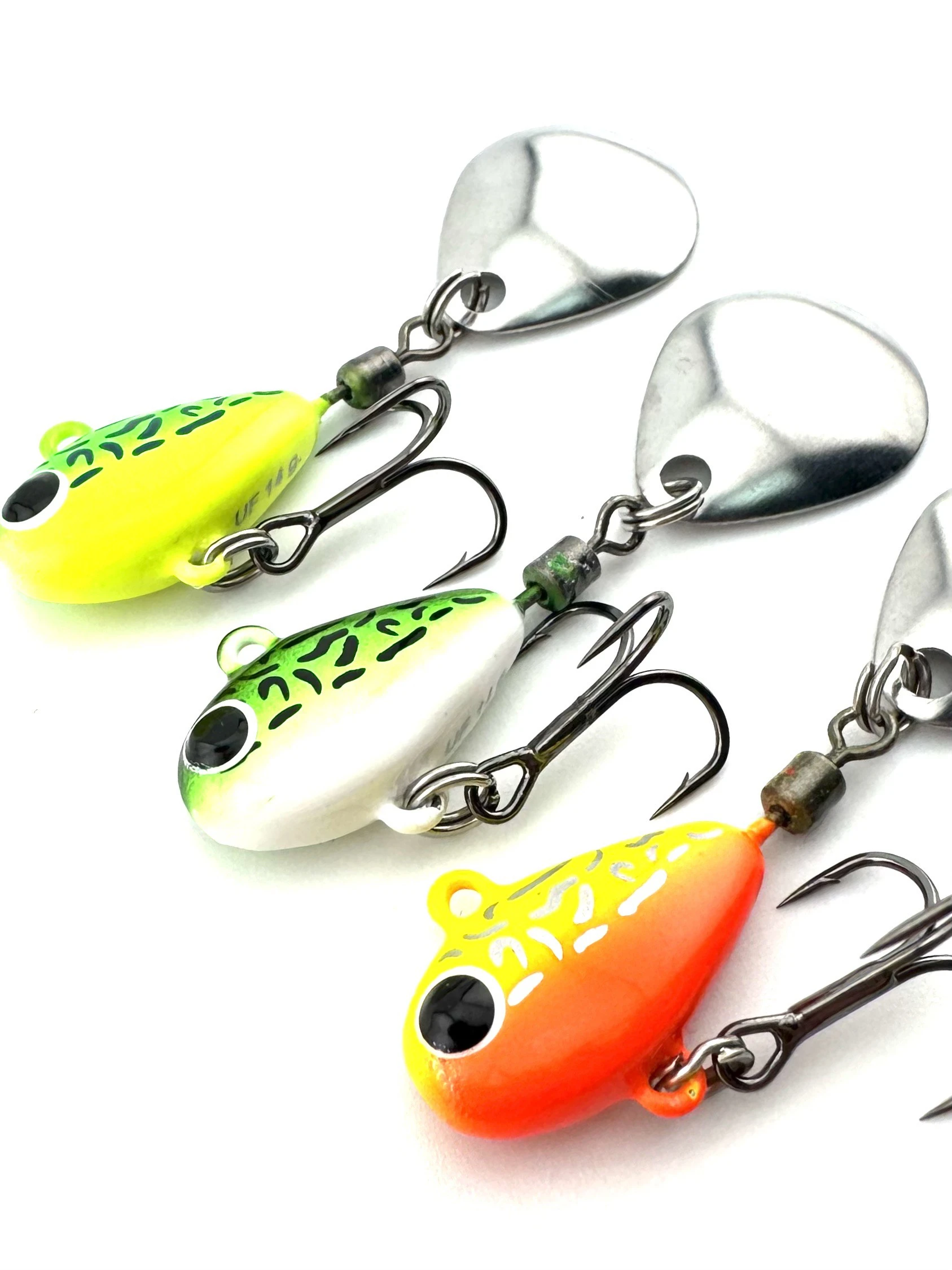 Тейл-спиннер UF Studio Hurricane 28 28 гр 70 мм GRIA Lime   H28Glime — крупный план
	                                    2