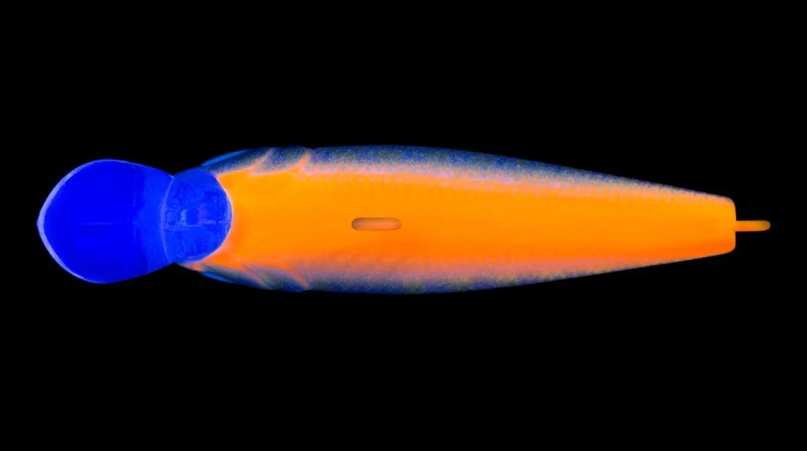 Воблер Strike Pro Midge 40 A208S Black Mat Tiger 2 гр   EG-074SP#A208S — крупный план
	                                    2