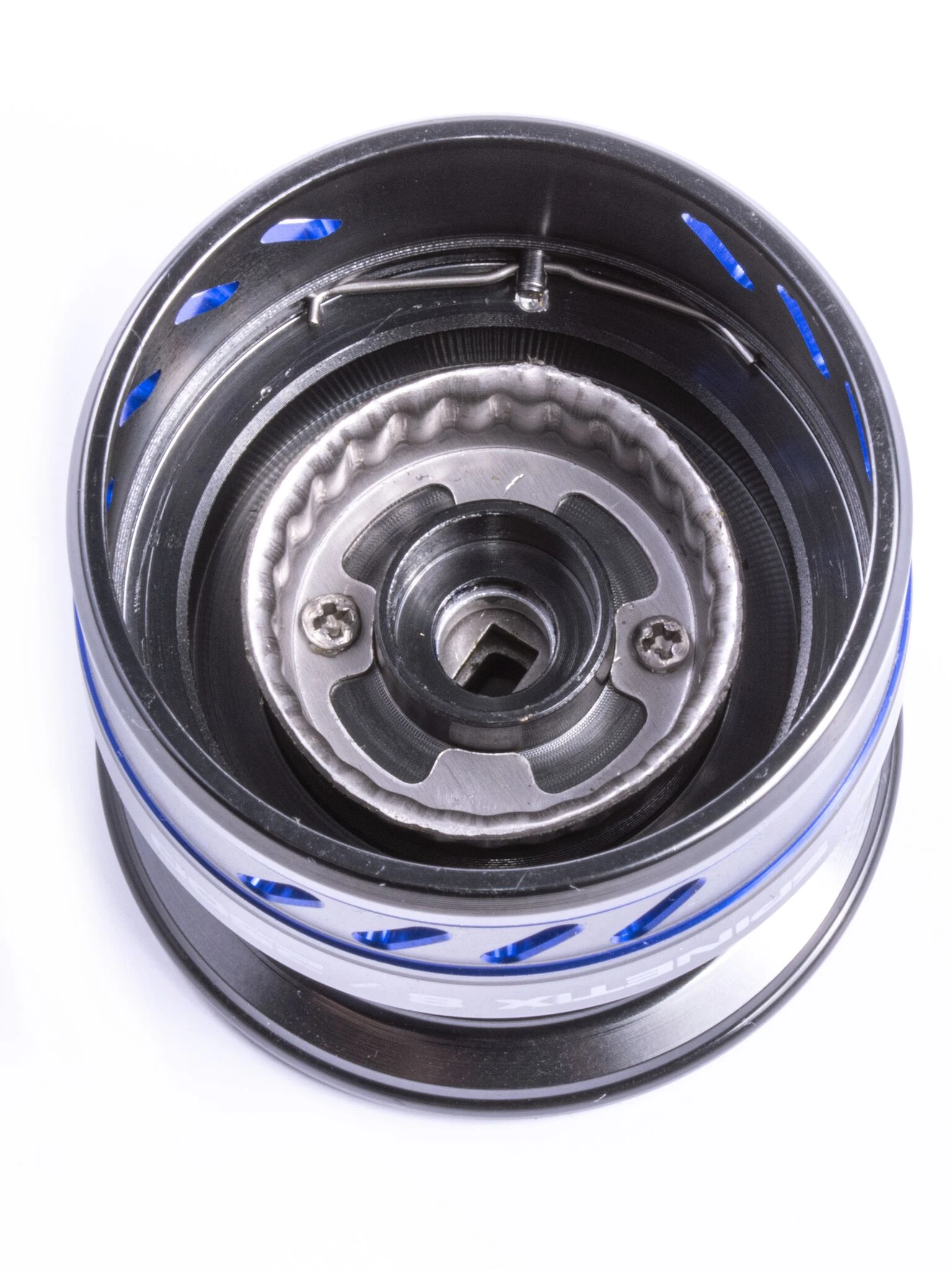 Катушка Salmo Elite Spinetix 8 4000FD    SES08-40FD — крупный план
	                                    5