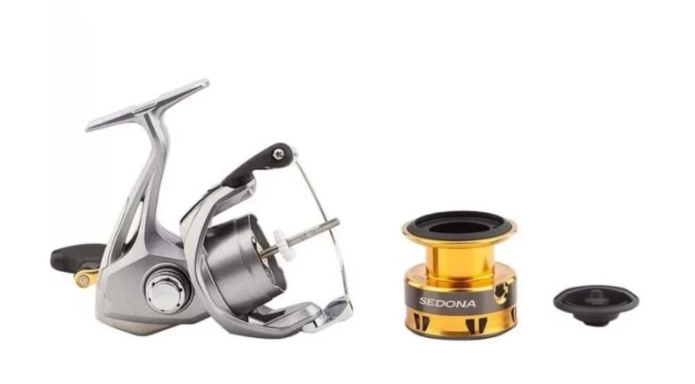 Катушка Shimano Sedona 2500FI  17  SE2500FI — крупный план
	                                    2
