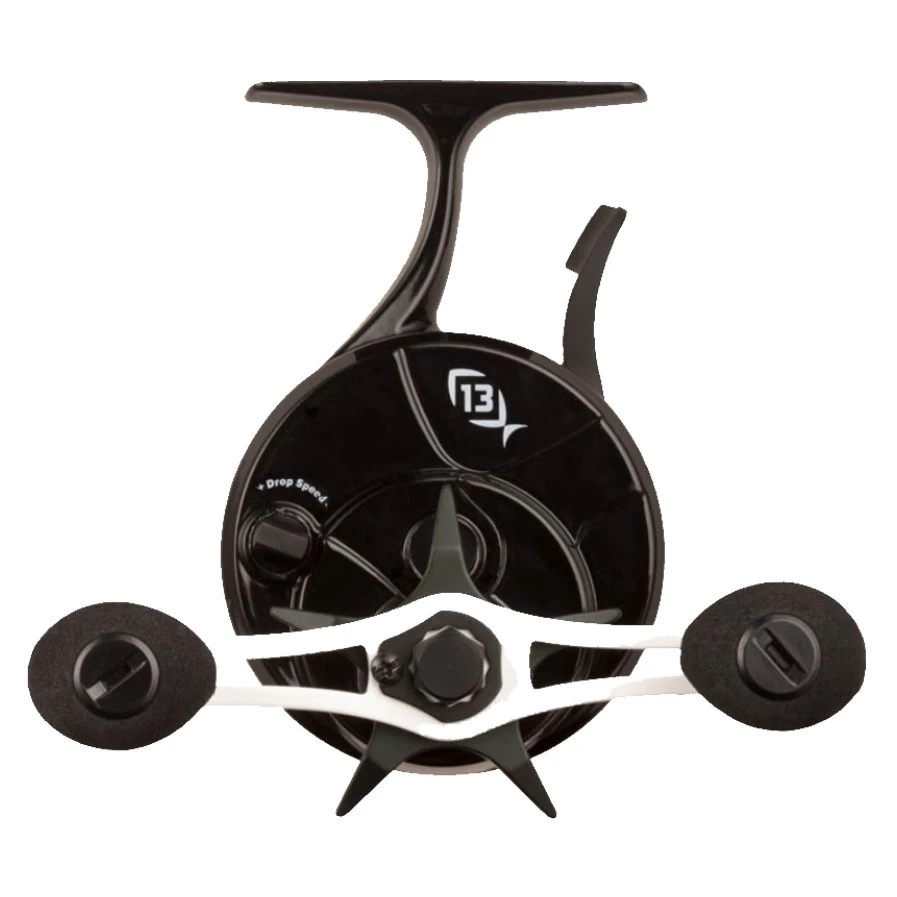 Катушка 13 Fishing Black Betty FreeFall Carbon  22 Northwoods Edition  BBCFFNW2.5-RH — крупный план
	                                    3