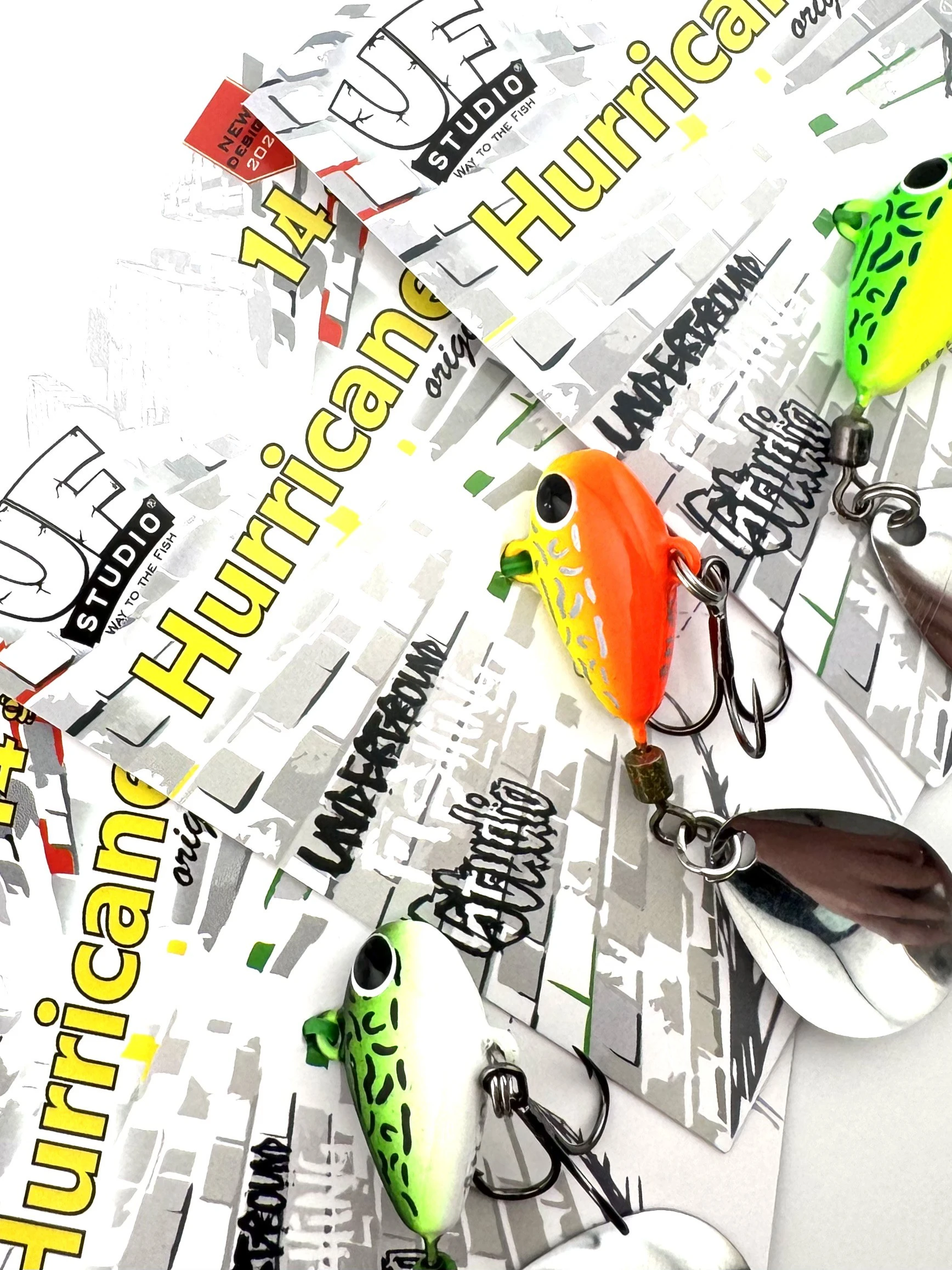 Тейл-спиннер UF Studio Hurricane 18 18 гр 65 мм GRIA Frog   H18Gfrog — крупный план
	                                    4