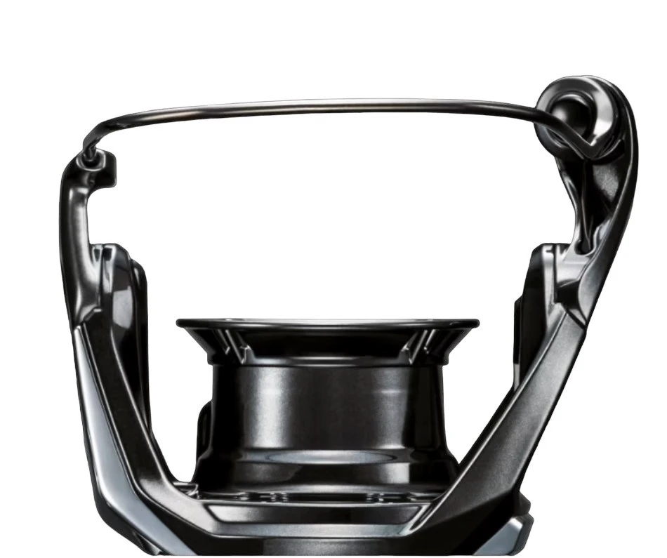 Катушка Shimano Vanquish 3000MHG  23 — крупный план
	                                    3