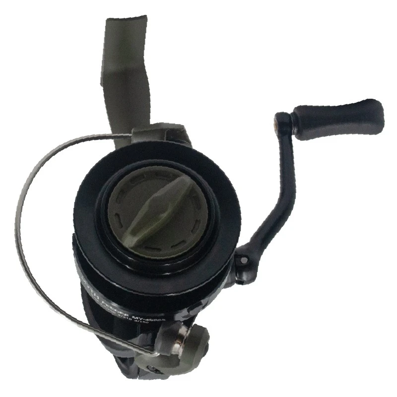 Катушка Okuma Myth Feeder 4000    MY-4000A — крупный план
	                                    2