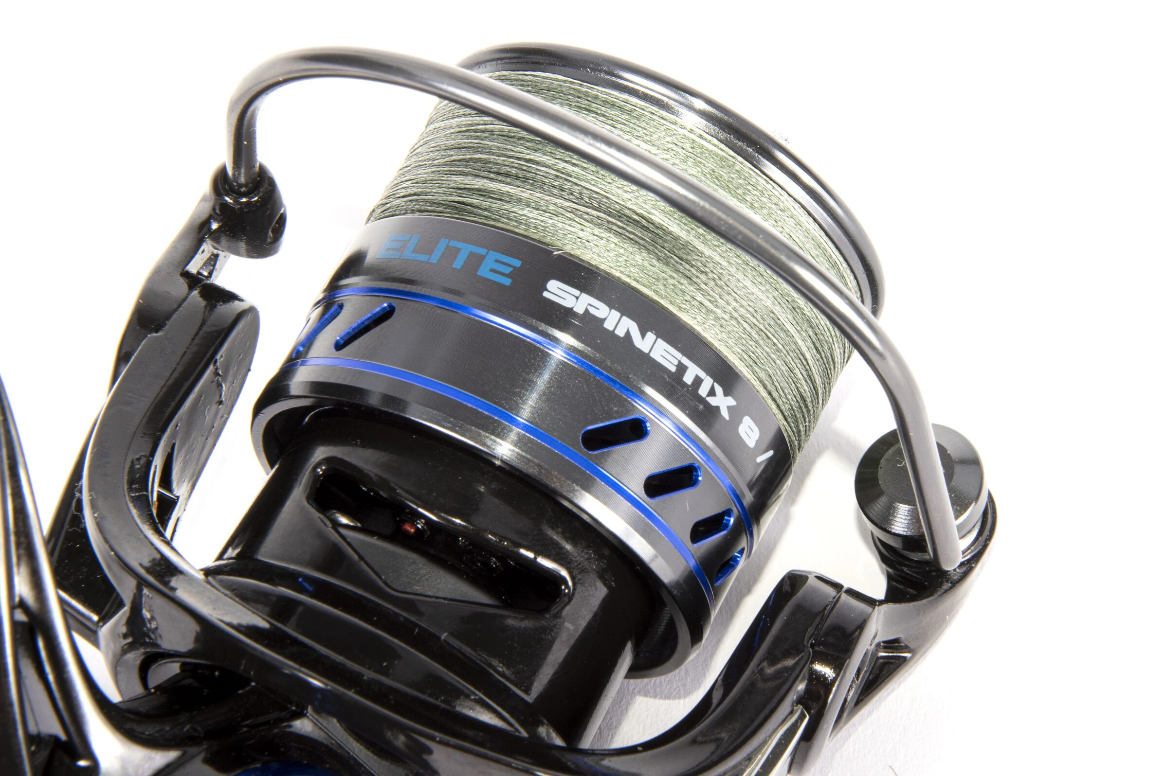 Катушка Salmo Elite Spinetix 8 2500FD    SES08-25FD — крупный план
	                                    1