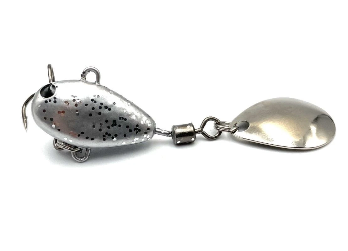 Тейл-спиннер UF Studio Hurricane 18 18 гр 65 мм Silver glitter   H18Sg — характеристики,
	                                    особенности конструкции