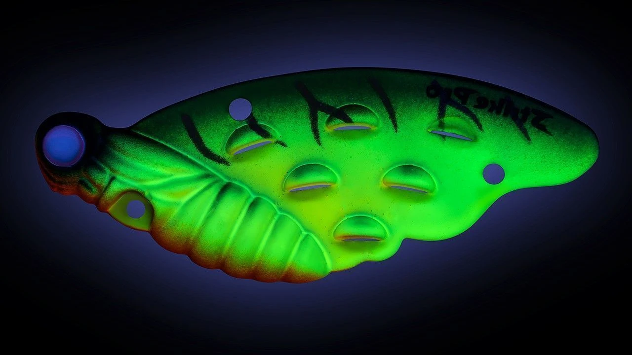 Цикада Strike Pro Farfalla 18 4,3 гр Pearl mat tiger   JG-007A#A204S — крупный план
	                                    1