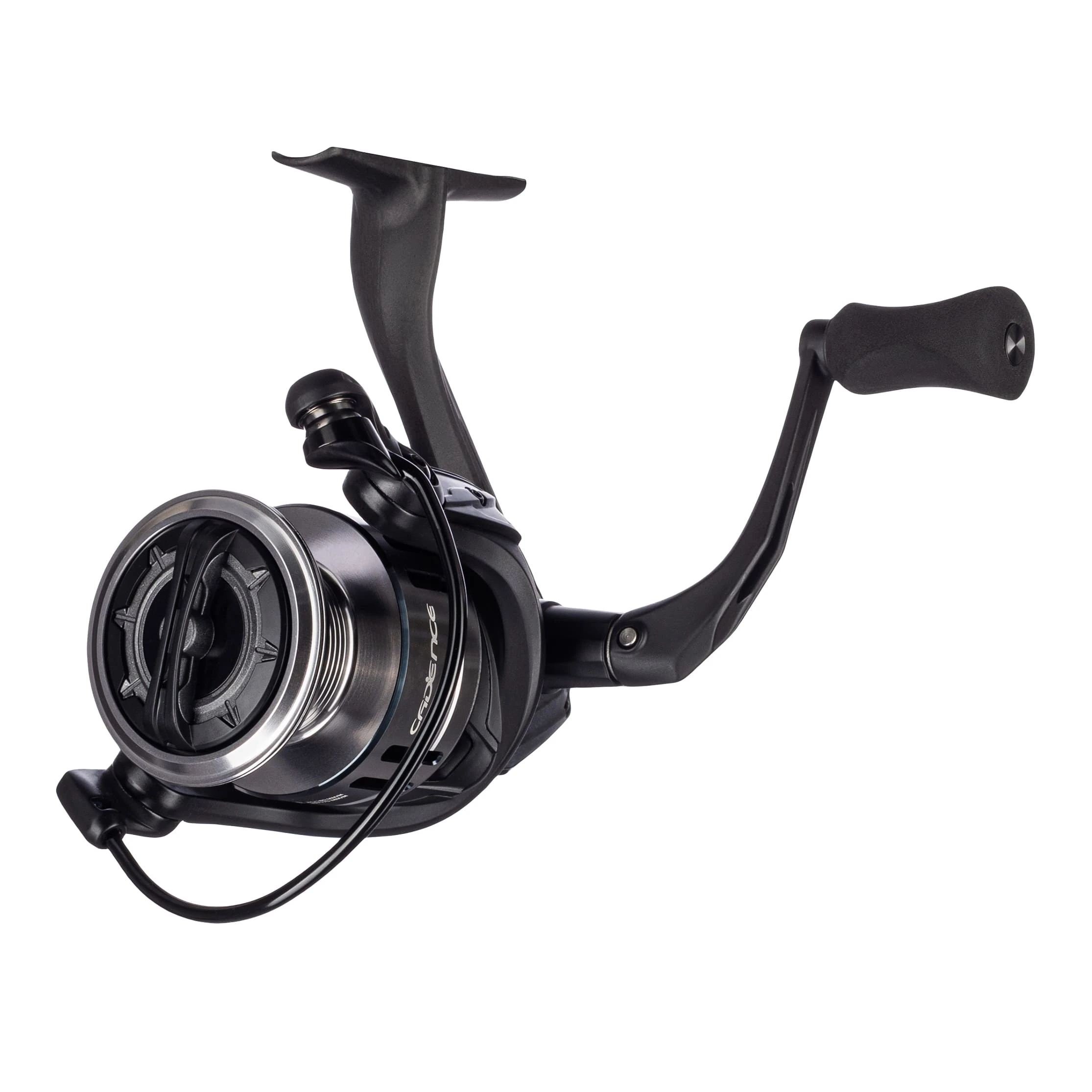 Катушка Cadence Essence 3000 MG — крупный план
	                                    2